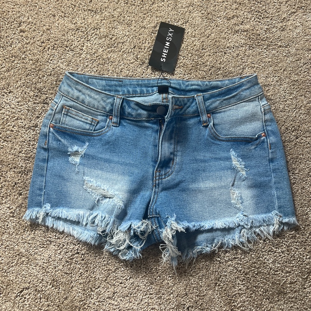 New w/ tags Jean shorts Sz 28